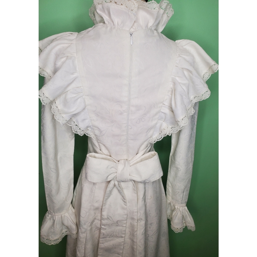 Vintage Boho Wedding Gown White Brocade Lace Long Sleeve Sash Dress - Picture 7 of 11